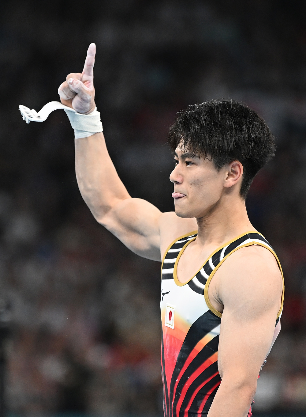 日本男子田径选手突破纪录